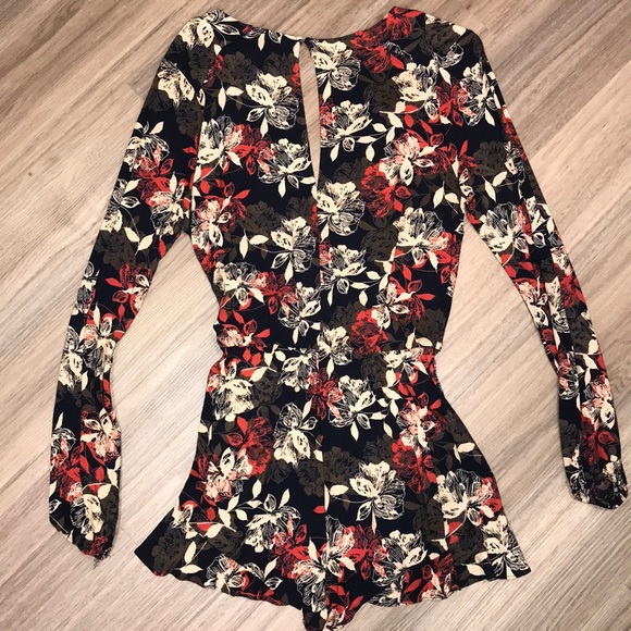 Romper - Picture 2 of 3